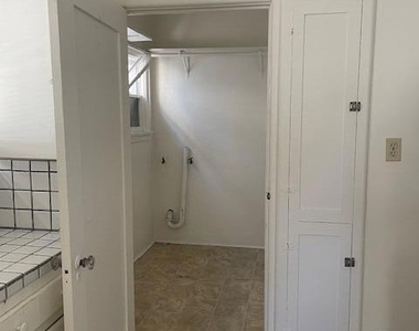 772 Poli Street - Photo Thumbnail 4