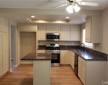 8739 Belladona - Photo Thumbnail 6