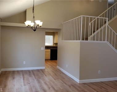 8739 Belladona - Photo Thumbnail 3