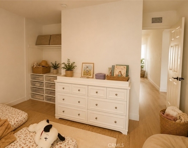 718 Alcott Avenue - Photo Thumbnail 29