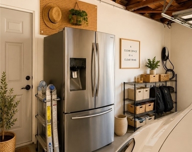 718 Alcott Avenue - Photo Thumbnail 14
