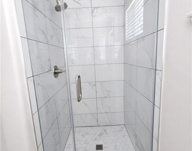 5934 Greyville - Photo Thumbnail 8