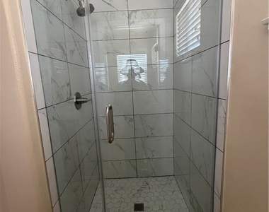 5934 Greyville - Photo Thumbnail 9