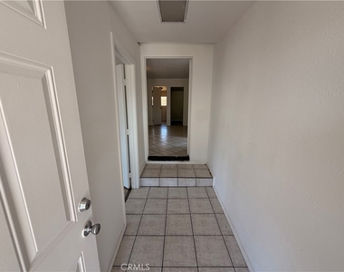 258 E Hill - Photo Thumbnail 9