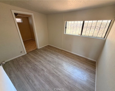 258 E Hill - Photo Thumbnail 15