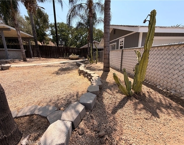 258 E Hill - Photo Thumbnail 2