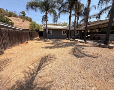 258 E Hill - Photo Thumbnail 1