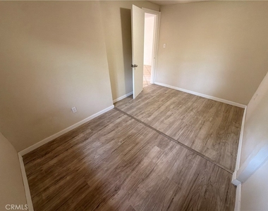 258 E Hill - Photo Thumbnail 20