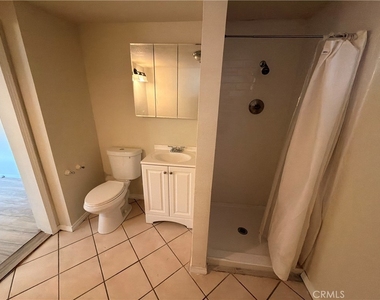 258 E Hill - Photo Thumbnail 17