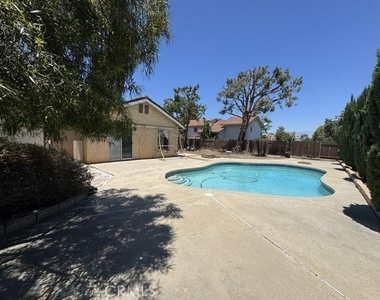 791 Kingfisher Court - Photo Thumbnail 16