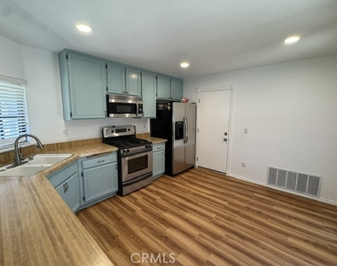 791 Kingfisher Court - Photo Thumbnail 5