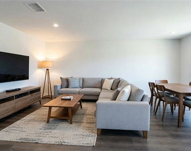 29298 Victoria Beach Boulevard - Photo Thumbnail 2
