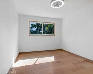 6904 Royer Avenue - Photo Thumbnail 8