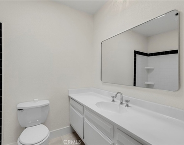 5142 Zelzah - Photo Thumbnail 9