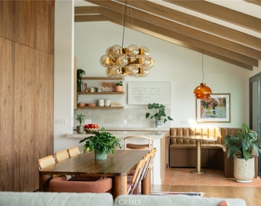 3627 Willowcrest Avenue - Photo Thumbnail 6