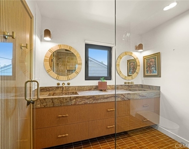 3627 Willowcrest Avenue - Photo Thumbnail 19