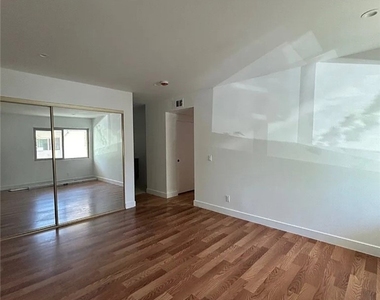 4706 Park Granada - Photo Thumbnail 8