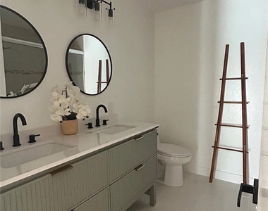 4706 Park Granada - Photo Thumbnail 7