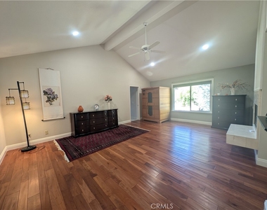 2822 Jason Court - Photo Thumbnail 14