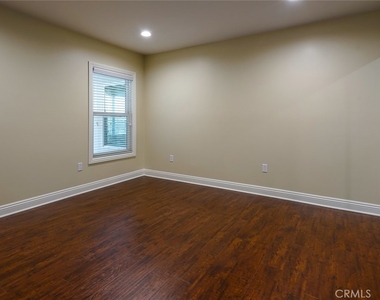 7522 Fountain Avenue - Photo Thumbnail 9