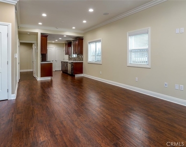 7522 Fountain Avenue - Photo Thumbnail 6