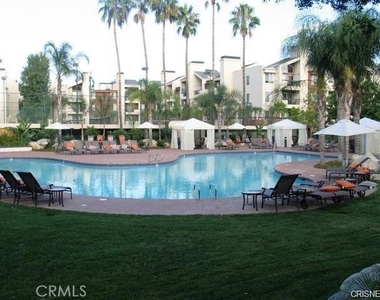 5520 Owensmouth - Photo Thumbnail 38