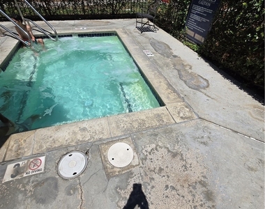 5520 Owensmouth - Photo Thumbnail 34