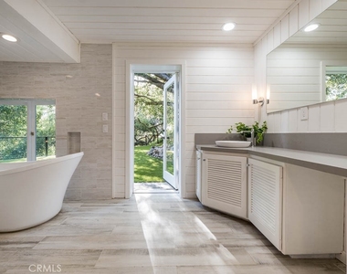 21670 Encina Road - Photo Thumbnail 5
