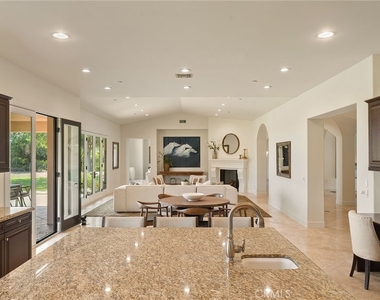 10727 W Stallion Ranch Road - Photo Thumbnail 12