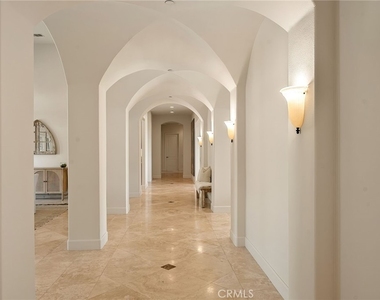 10727 W Stallion Ranch Road - Photo Thumbnail 5