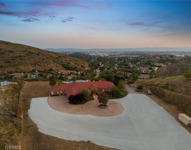 10727 W Stallion Ranch Road - Photo Thumbnail 42