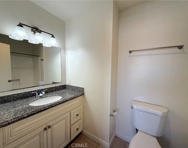 1212 Gladys Avenue - Photo Thumbnail 12