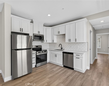 8414 Burnet Avenue - Photo Thumbnail 1