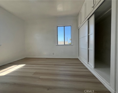 2220 Delaware - Photo Thumbnail 15
