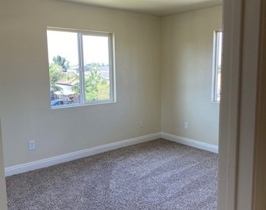 415 E 106th - Photo Thumbnail 11