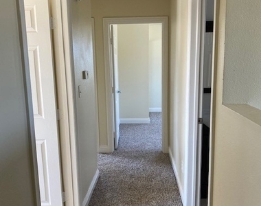 415 E 106th - Photo Thumbnail 12
