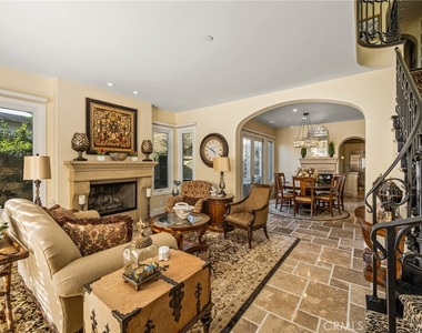 3222 Clay Street - Photo Thumbnail 4