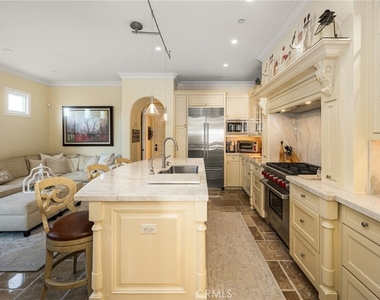 3222 Clay Street - Photo Thumbnail 9