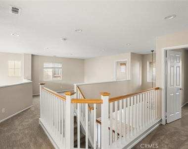 11645 Maynard Avenue - Photo Thumbnail 17