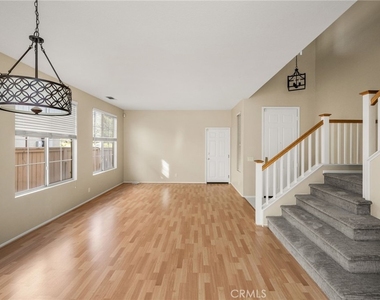 11645 Maynard Avenue - Photo Thumbnail 4
