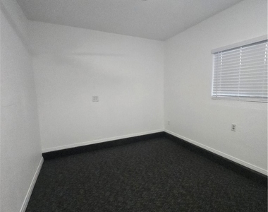 16482 Grand - Photo Thumbnail 4