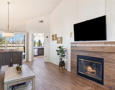 41961 Preston Trail - Photo Thumbnail 2