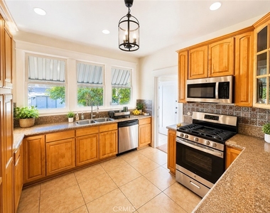 103 S Ardmore - Photo Thumbnail 9