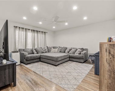 15634 Wharff - Photo Thumbnail 1
