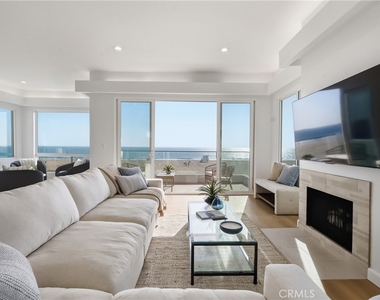740 The Strand - Photo Thumbnail 34