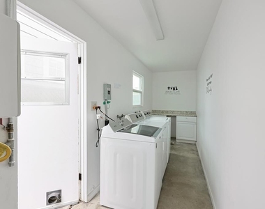 751 D Avenue - Photo Thumbnail 14