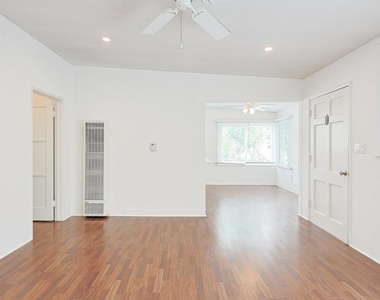 751 D Avenue - Photo Thumbnail 4