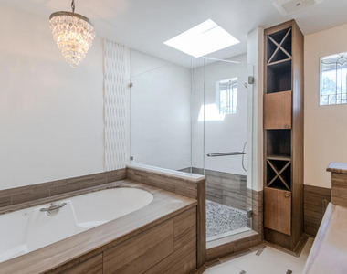 4819 Oakwood Avenue - Photo Thumbnail 14