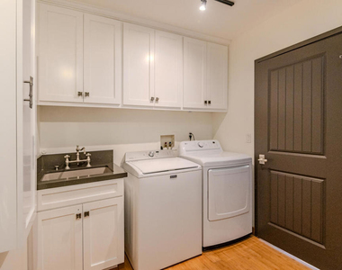 4819 Oakwood Avenue - Photo Thumbnail 22