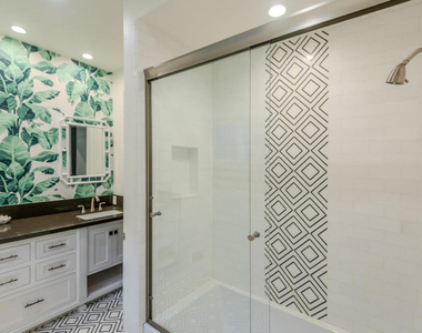 4819 Oakwood Avenue - Photo Thumbnail 11